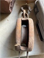 Antique single pulley