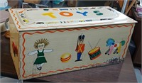 VINTAGE METAL 29 INCH TOY BOX