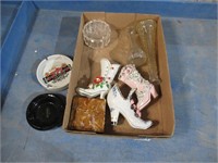ash trays, ceramic shoe decor, vases