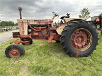 Case 930 Tractor - non running