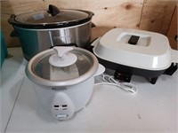 slow cookers, electric fry pan,  almost new