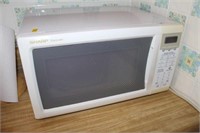 SHARP CAUOUSEL MICROWAVE OVEN