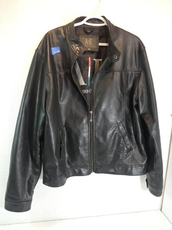 AE Ladies Leather Jacket, Size XXL, used