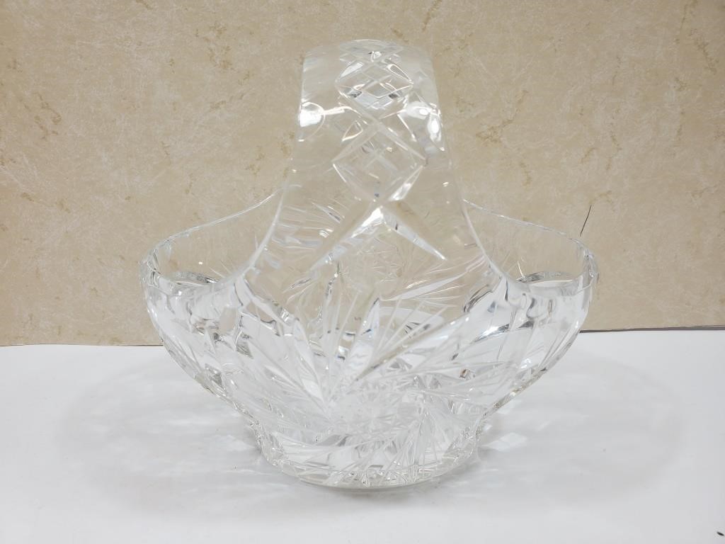 24% Lead Crystal Basket