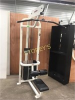 Life Fitness Lat Pull down Machine - SU45