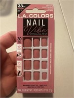 LA Colors Nail Vibe Artificial Nail Tip Kit 33pc