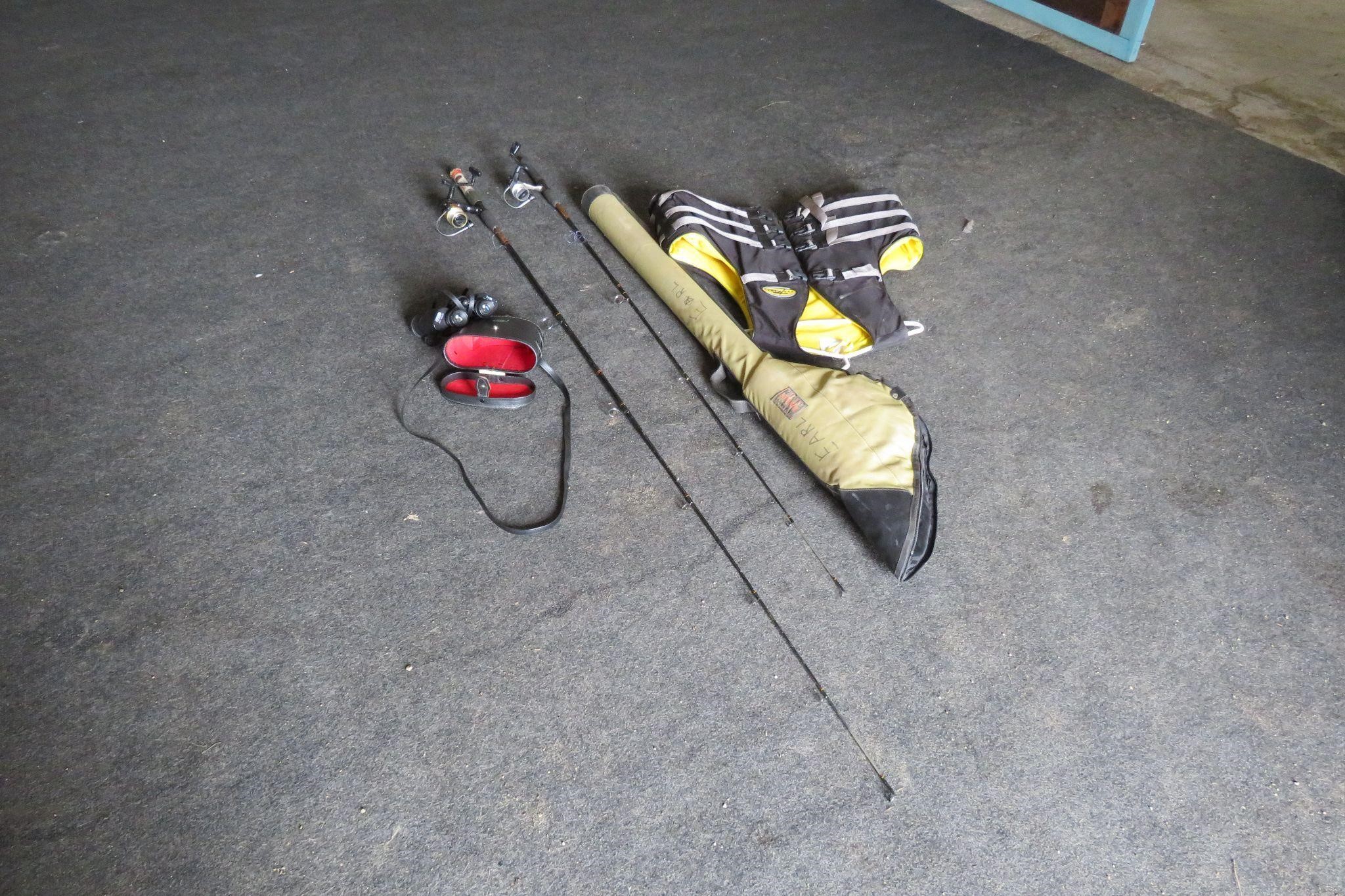 2 UGLY STICK FISHING RODS / CASE