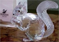 T - SWAROVSKI CRYSTAL SQUIRREL FIGURINE (L34)