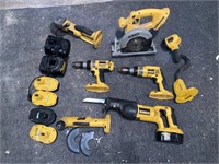 7PC 18V DEWALT POWERTOOL W/5 BATTERIES & 2