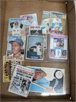 BOX OF 70S BASEBALL CARDS