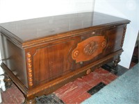 Cedar Chest 19 x 48 x 22 Inch