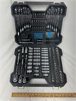 200pc Mechanics tool set
