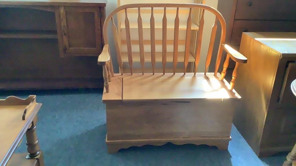 Osborne Storage Bench Amish made