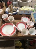 SET OF PYREX DISHES
