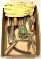 Garden hand tools/gloves