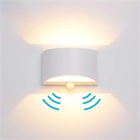 NEW $88 LED Wall Light w/Motion & Light Sensor