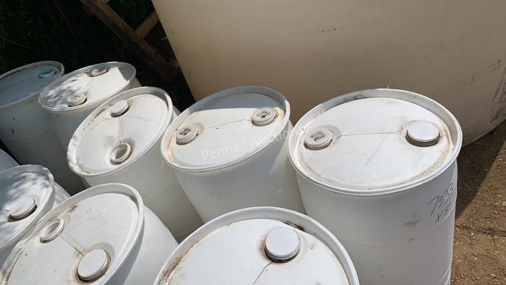 Plastic 30 Gal Barrel / Drum
