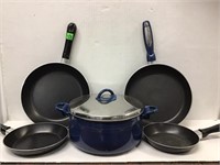 T-FAL BLUE COOKING PAN SET