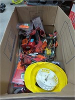 Box lot of miscellaneous tools