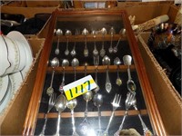 SET OF SOUVENIER  SPOONS  WITH SOME FORKS