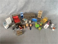 Doll House Accessories