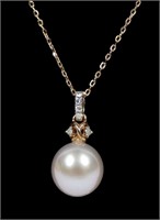 10K Rose gold 9mm pearl pendant with diamond