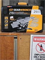 gearwrench mechanics tool set (lobby)