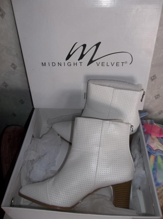 New White Pinhole High Heel Booties