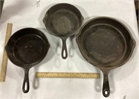 3 Cast Iron Pans