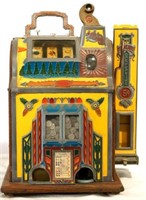 Mills 5c Slot machine w token vendor
