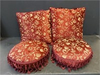 4 DECORATIVE PILLOWS