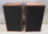 Pair of Acoustic Research AR-2ax Speakers