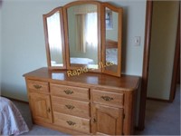 Shermag Dresser with Trifold Mirror