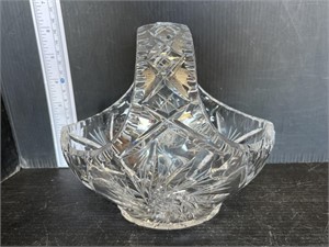 Pinwheel crystal basket