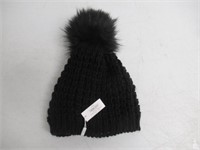 Etereo Women's Knitted Hat With Pompom, Black