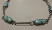 Vtg Navajo Sterling Silver & Turquoise Bracelet