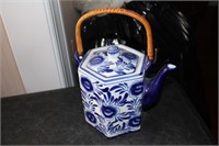 Bombay teapot