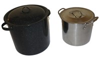 2 clean stock pots 1 enamel 1 stainless