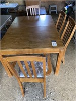 Wood Table w/ (4) Chairs