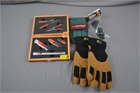 90: Sheffield Tool Set w/ pouch Like new gloves