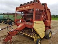 New Holland Round Baler