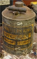 VINTAGE NORTHERN KING OIL CAN