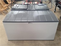 Suncast - 150 Gallon Deck Box