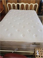 DIXIE FRENCH PROVINCIAL FULL BED