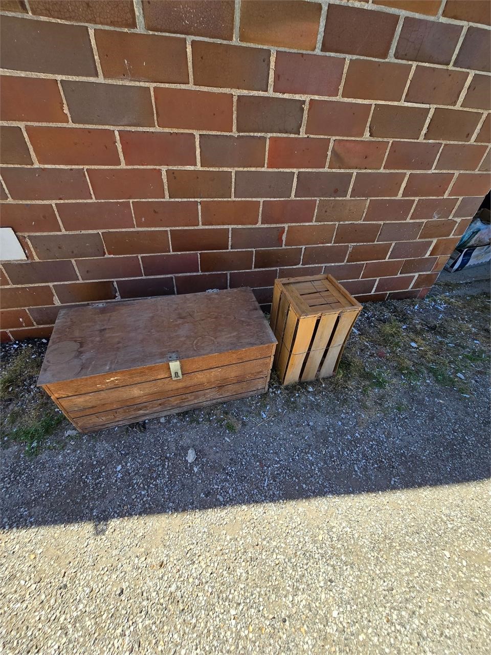 Wooden chest and crate