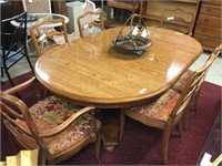 ROUND DINING TABLE W/6 CHAIRS + 2 LEAVES