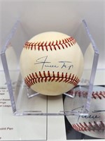 WILLIE MAYS AUTOGRAPHED BASEBALL.