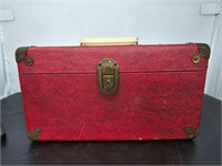 Bright Red Train Case : Vintage Suitcase