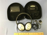 Set of Bose headphones         (k 18)