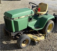 1985 John Deere 318 Lawn and Garden Tractor (MID